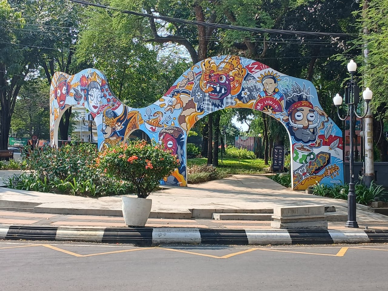 Tongkrongan Om Nabil: Relax Amid Cilacap's Tourism Spirit